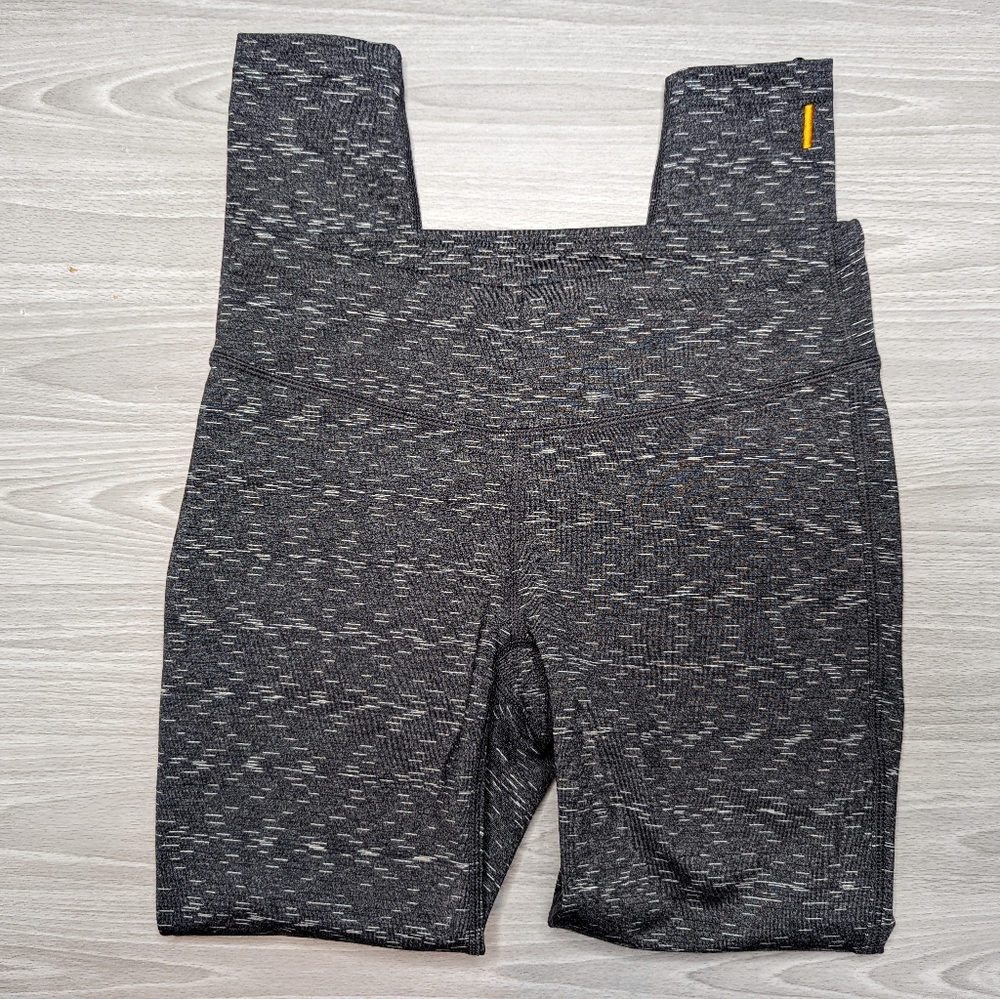 Lucy Active Leggings with Zipper Ankles Sz Small